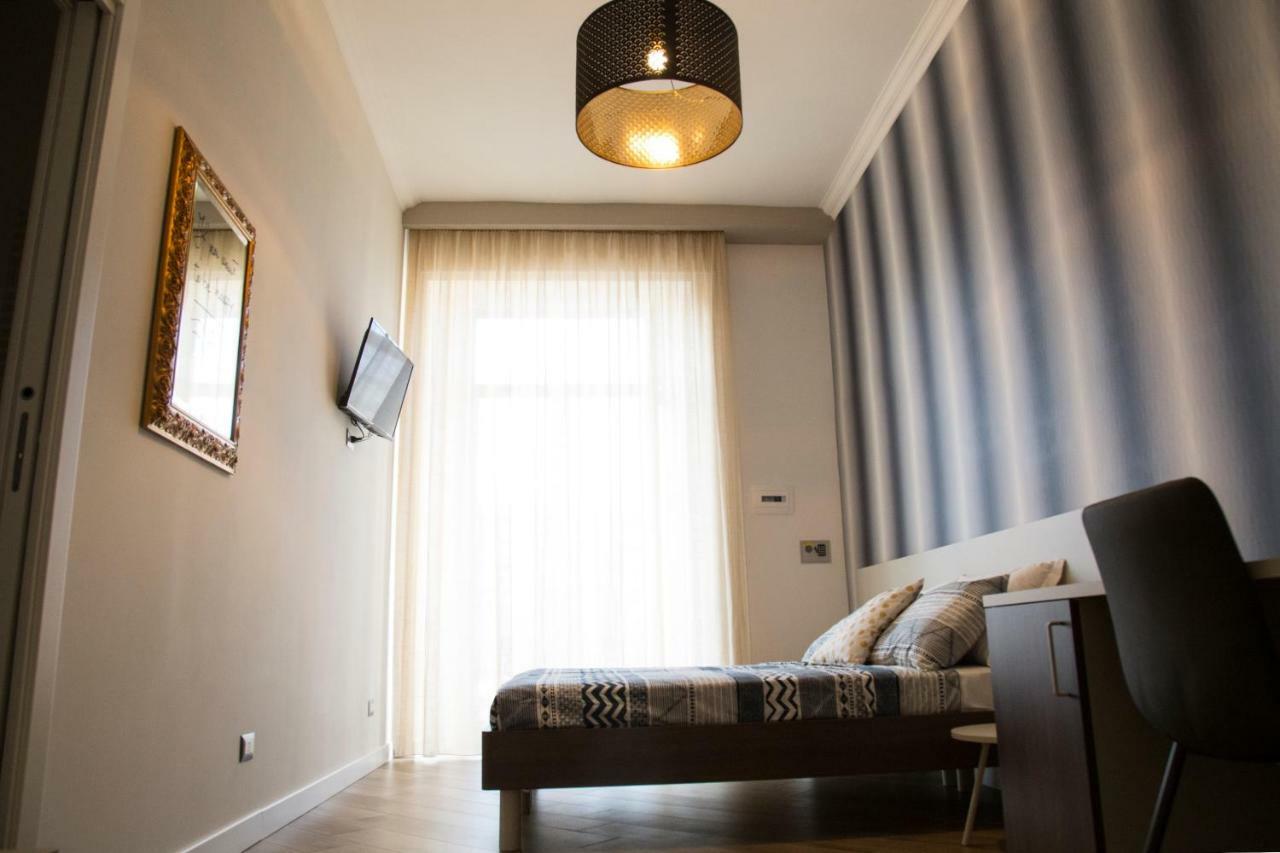 Garibaldi Bed and breakfast 2*